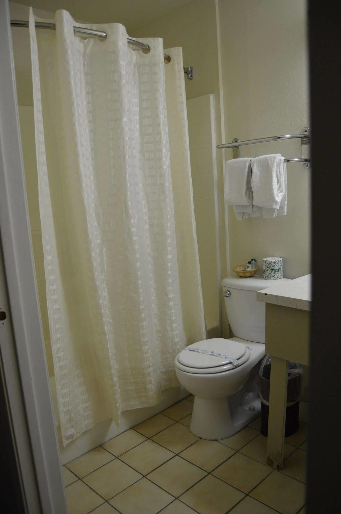 Town House Motel Lancaster Dış mekan fotoğraf