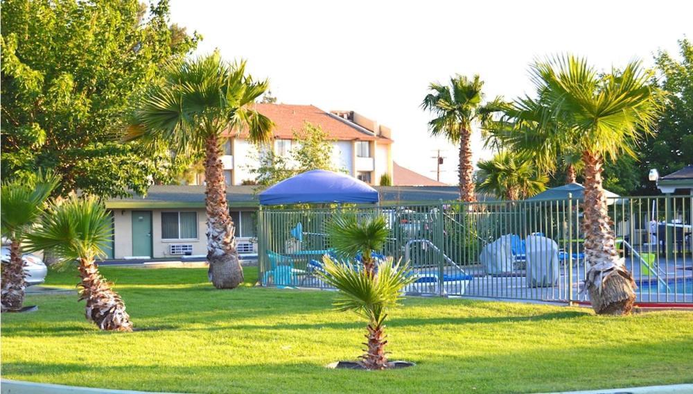 Town House Motel Lancaster Dış mekan fotoğraf